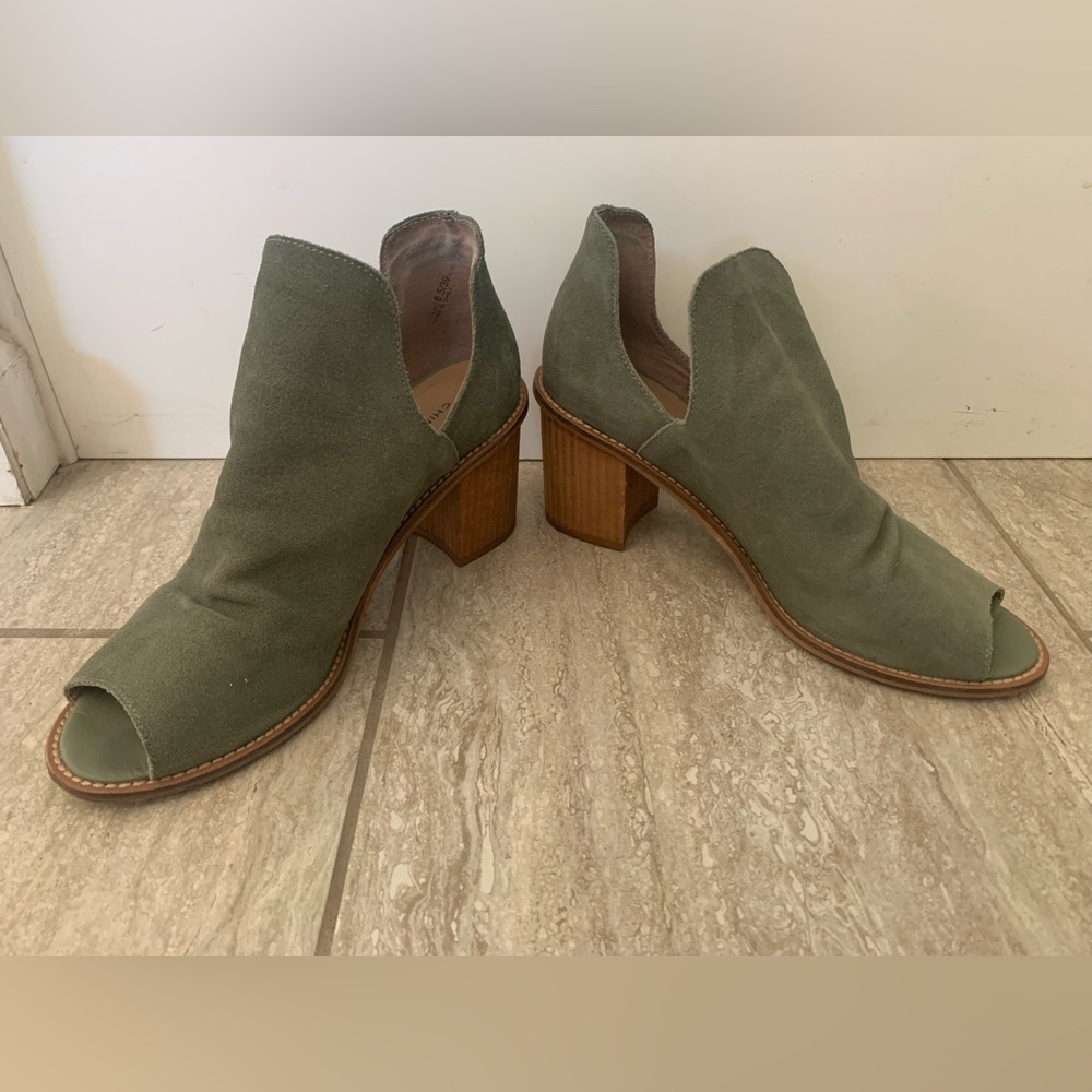 Chinese Laundry Booties - Gently Used Size 8.5
